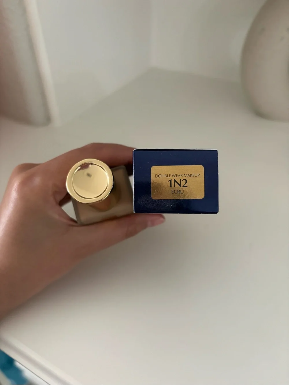Estee Lauder Double Wear Foundation - 1N2